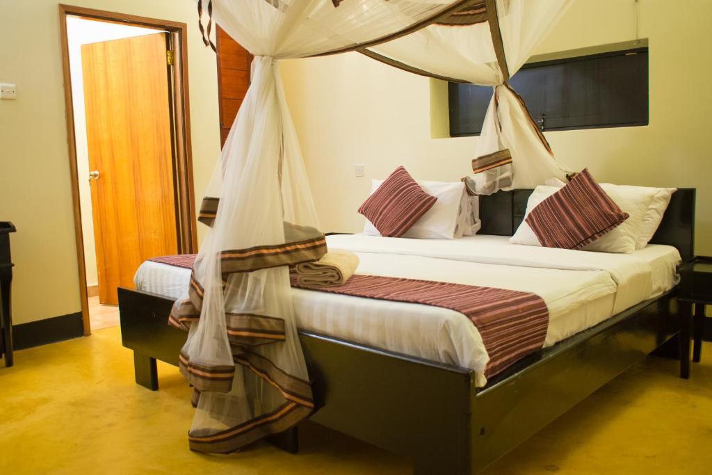 Fort Murchison bedroom